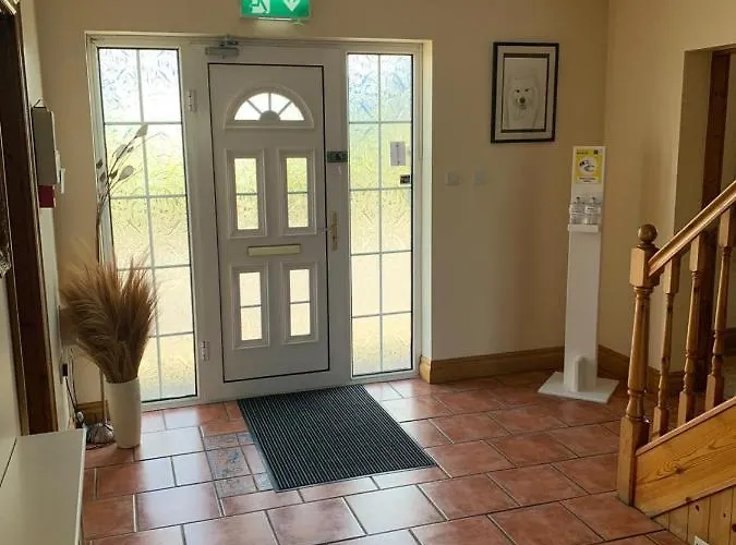 Harbour Nights 3* ディングル