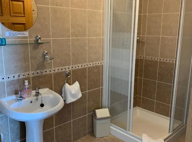 Harbour Nights 招待所 丁格尔