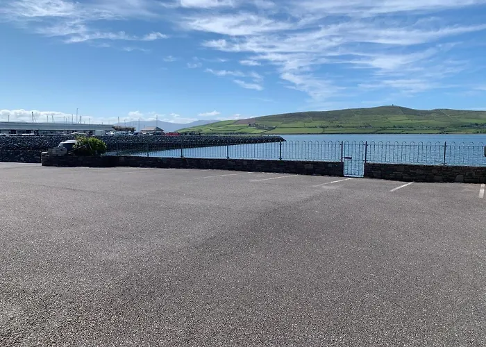 Konukevi Harbour Nights 3*